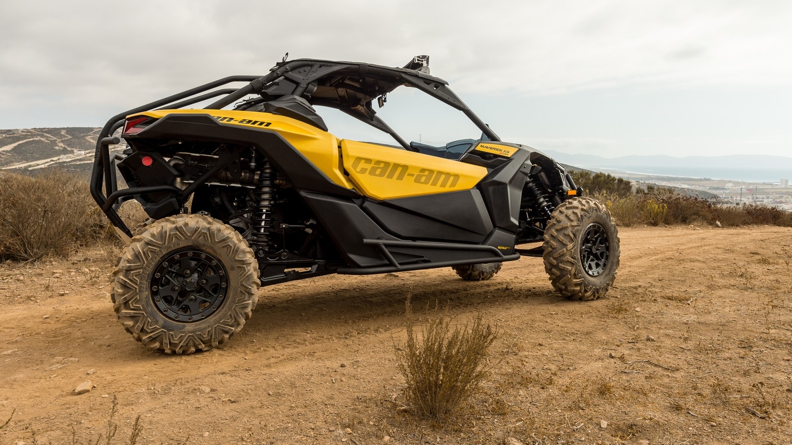 Brp maverick. Багги Кан ам Маверик. BRP can am Maverick x3 2022. Can-am Maverick x3 Belt. Can am Maverick 6x6.